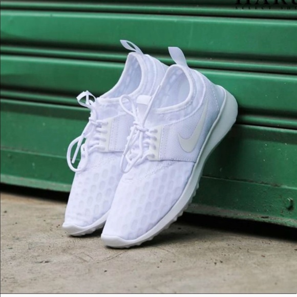 NWT Nike Juvenate w/ White WMNS - Picture 7 of 8